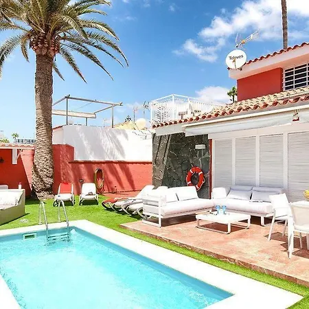 Lpa03044 Oye Holiday home *