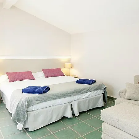 Lpa03044 Oye Holiday home